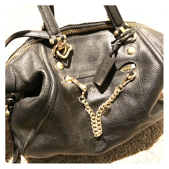 Coach purse black with gold chain (lightly used)